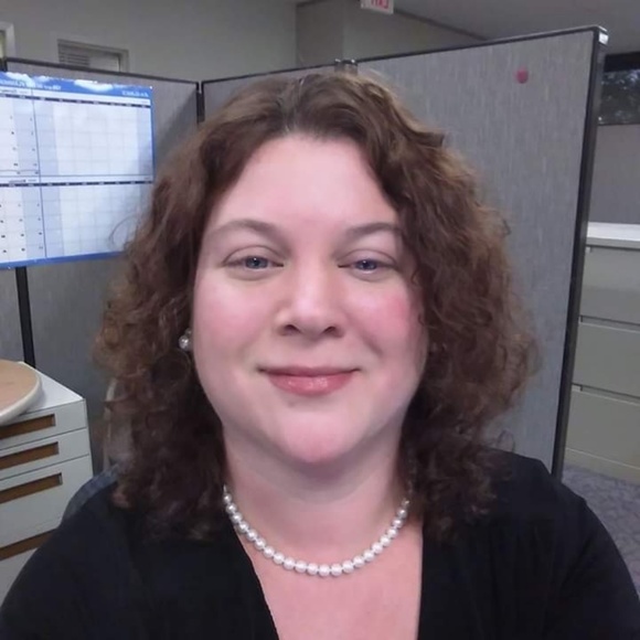 Meet your Posher, Mary Beth - Picture 2 of 2